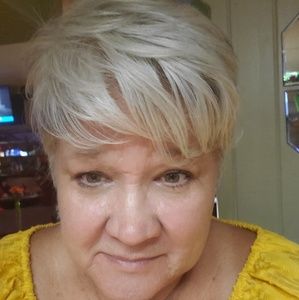 Meet your Posher, Cindy